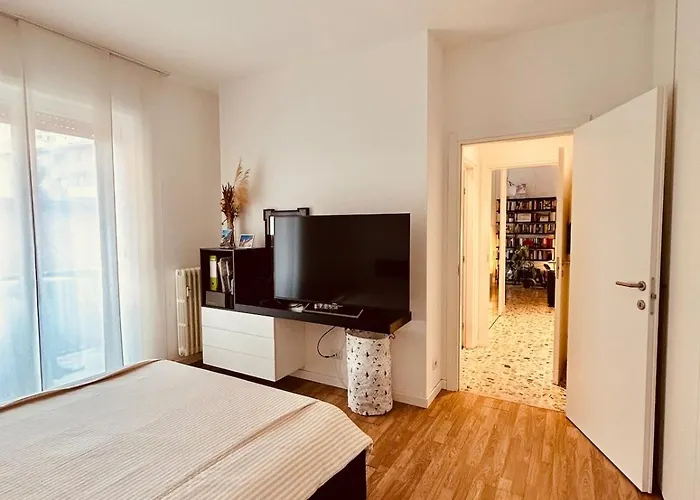 Apartament Cozy In Nw Mediolan