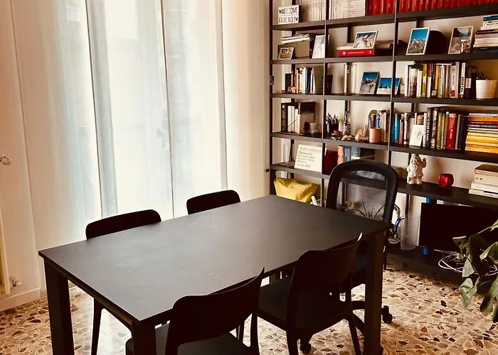Apartament Cozy In Nw Mediolan